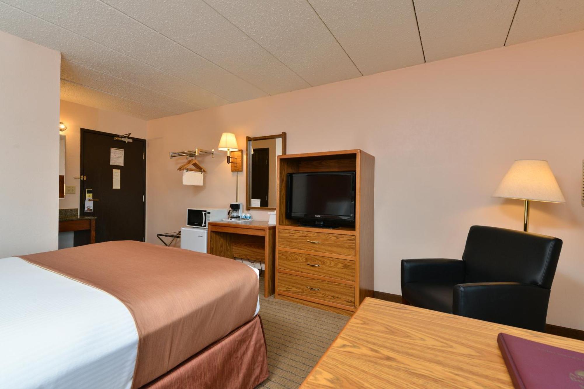 Super 8 By Wyndham Rapid City Ngoại thất bức ảnh
