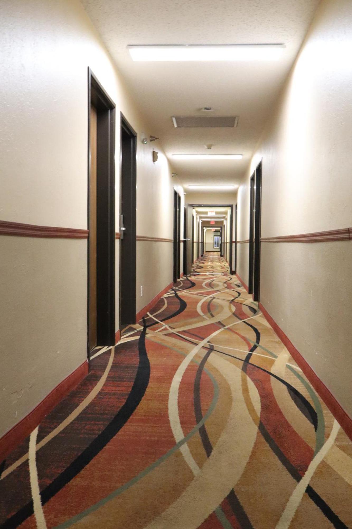 Super 8 By Wyndham Rapid City Ngoại thất bức ảnh